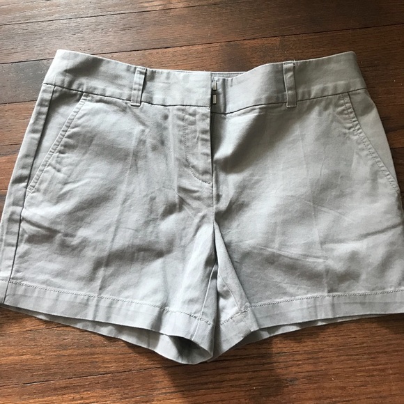 Loft Size 4 Shorts - Picture 1 of 3